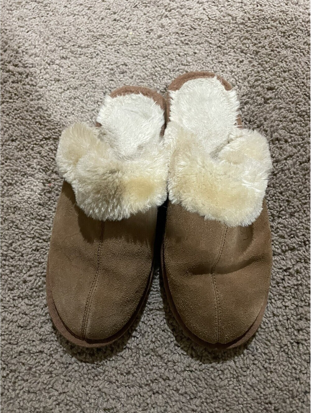 Women s UGG brown sleepers slip on shoes Size 9